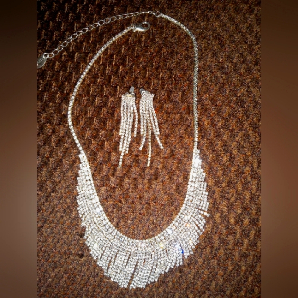 Icing brand necklace and earrings